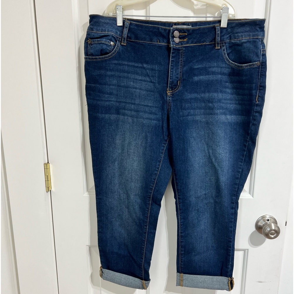 Women’s Capri jeans